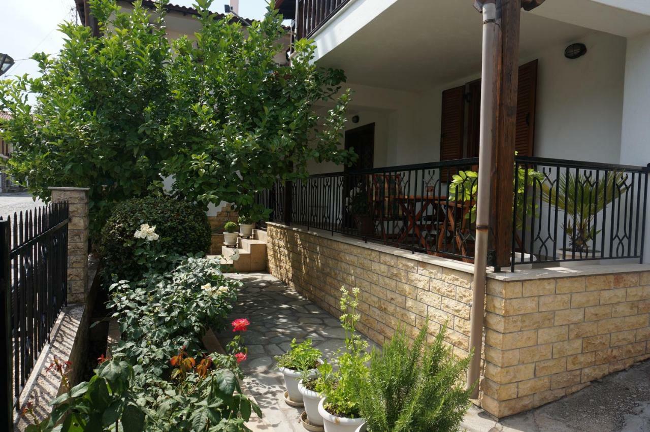 Magnolia Apartment Áyios Nikólaos Luaran gambar